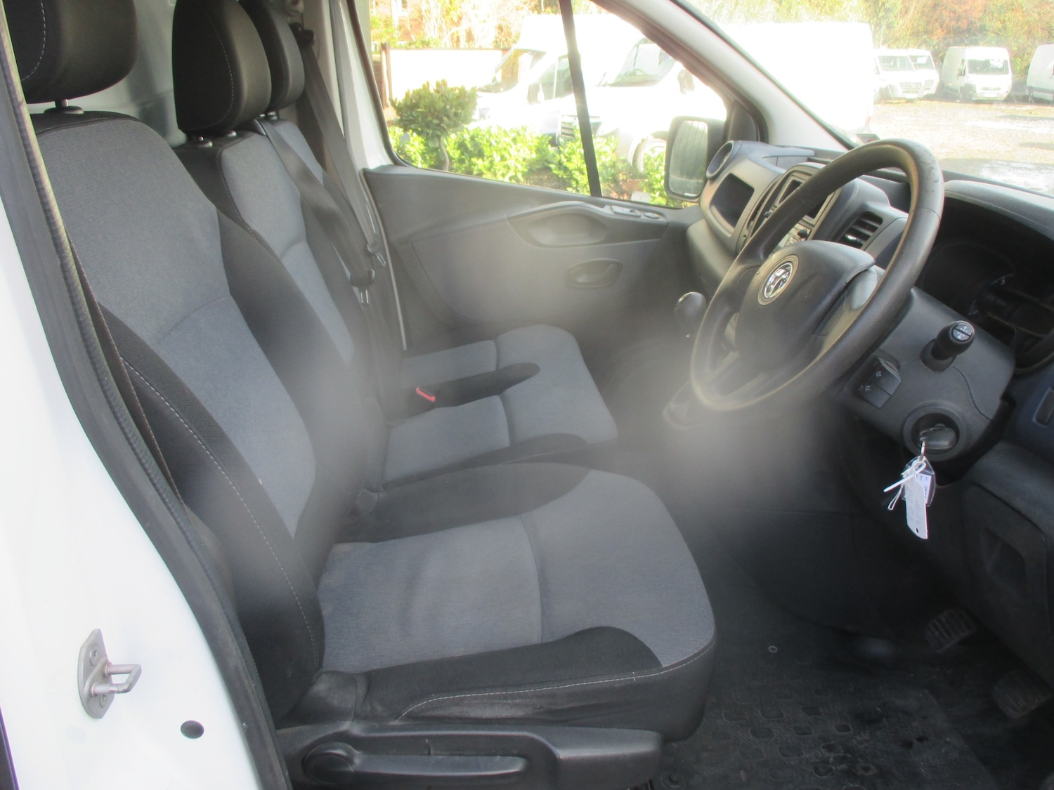 Used Vauxhall Vivaro 2017 for sale - 76627092: Photo 10