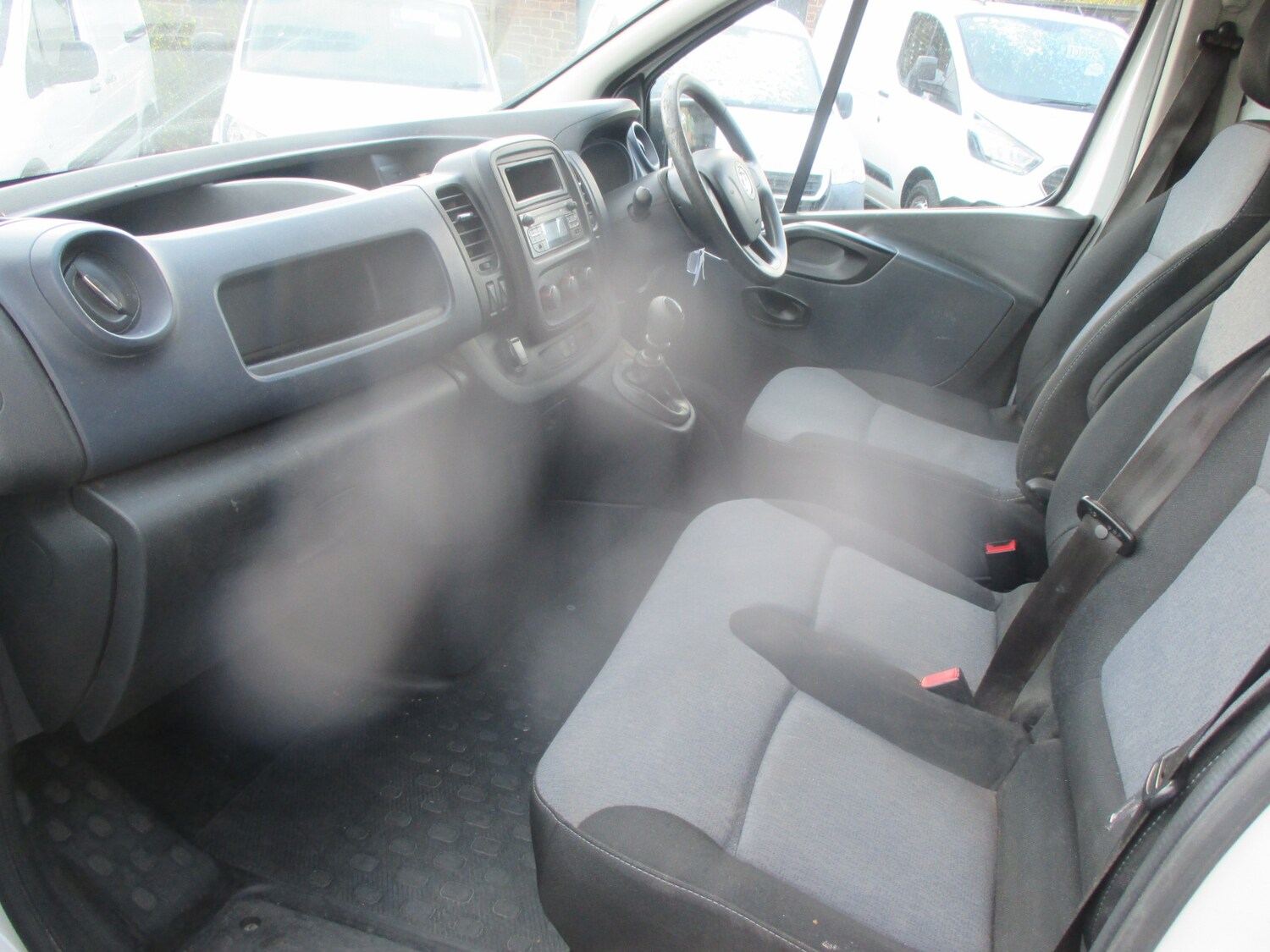 Used Vauxhall Vivaro 2017 for sale - 76627092: Photo 6