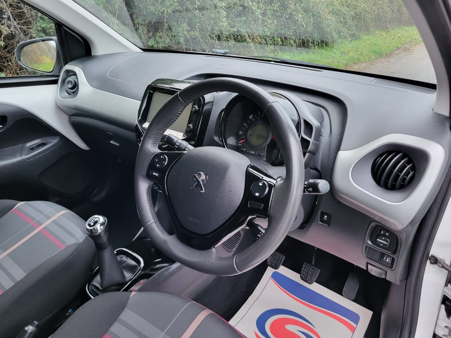 Used Peugeot 108 2015 for sale - 77103426: Photo 15