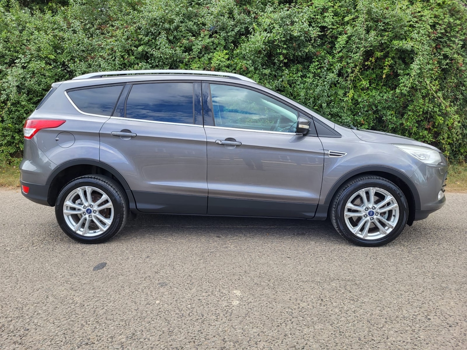 Used Ford Kuga 2014 for sale - 77353948: Photo 2