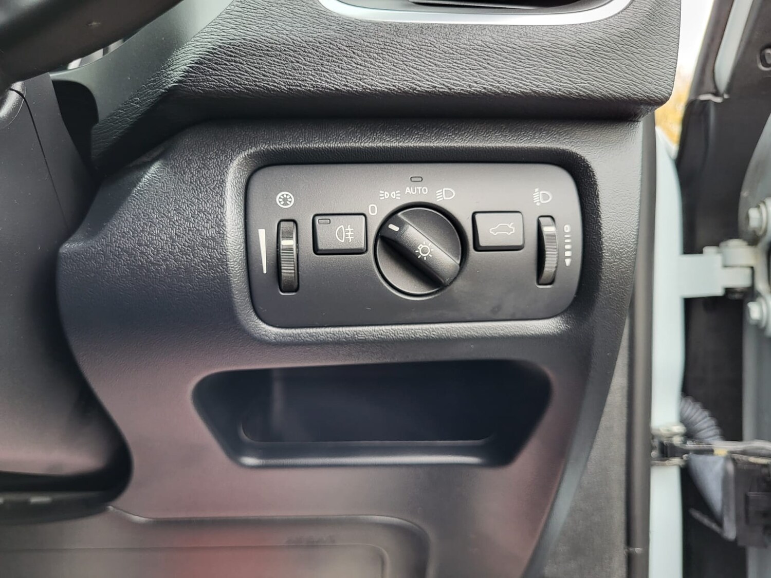 Used Volvo V40 2013 for sale - 77391883: Photo 18