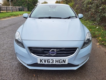 Used Volvo V40 2013 for sale - 77391883: Photo