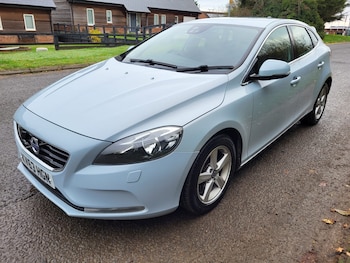 Used Volvo V40 2013 for sale - 76340104: Photo