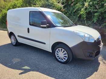 Used Vauxhall Combo 2017 for sale - 79098112: Photo