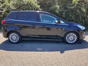 Used Ford Grand C-Max 2015 for sale - 79082214: Photo
