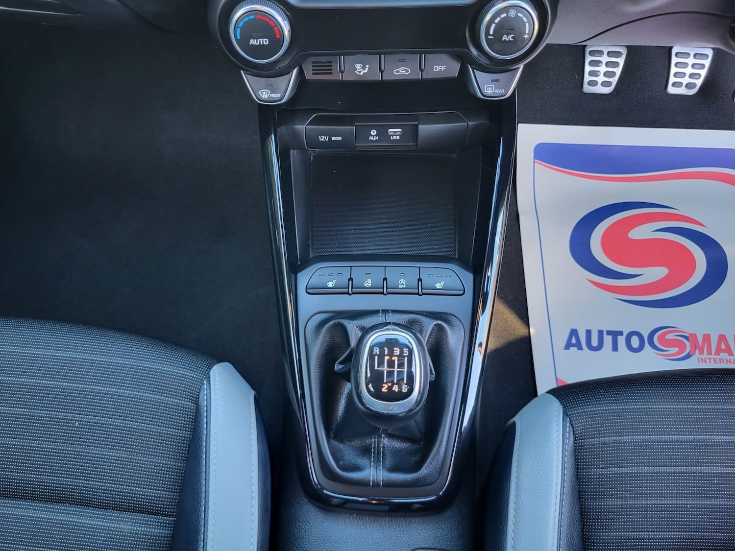 Used Kia Stonic 2018 for sale - 77103203: Photo 23