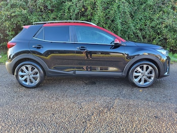 Used Kia Stonic 2018 for sale - 77103203: Photo