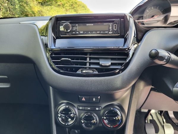 Used Peugeot 208 2013 for sale - 75641570: Photo 20