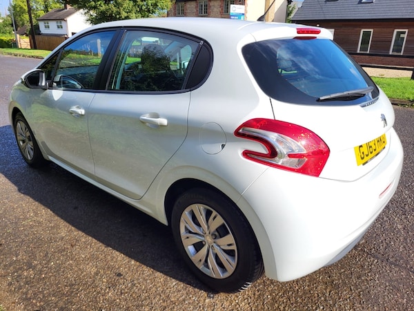 Used Peugeot 208 2013 for sale - 75641570: Photo 5