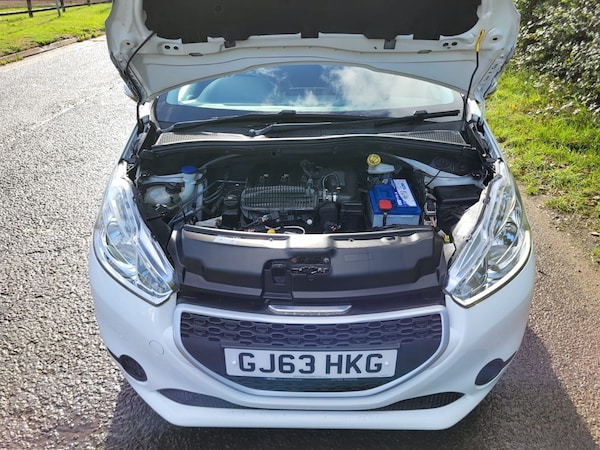 Used Peugeot 208 2013 for sale - 75641570: Photo 9