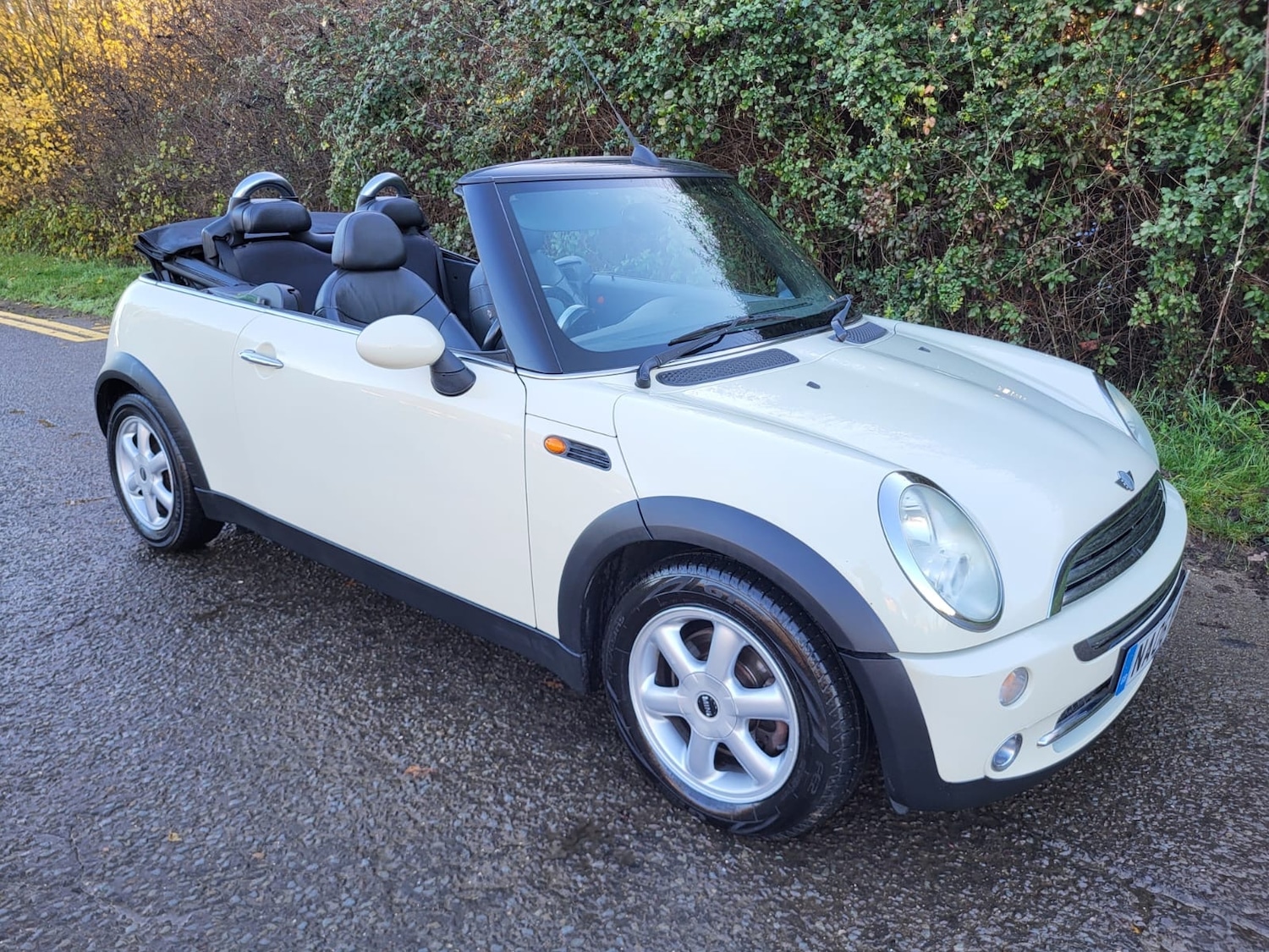 Used MINI Convertible 2006 for sale - 76799547: Photo 12