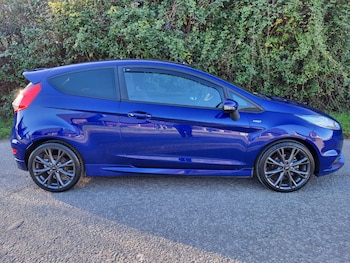 Used Ford Fiesta 2017 for sale - 77103094: Photo