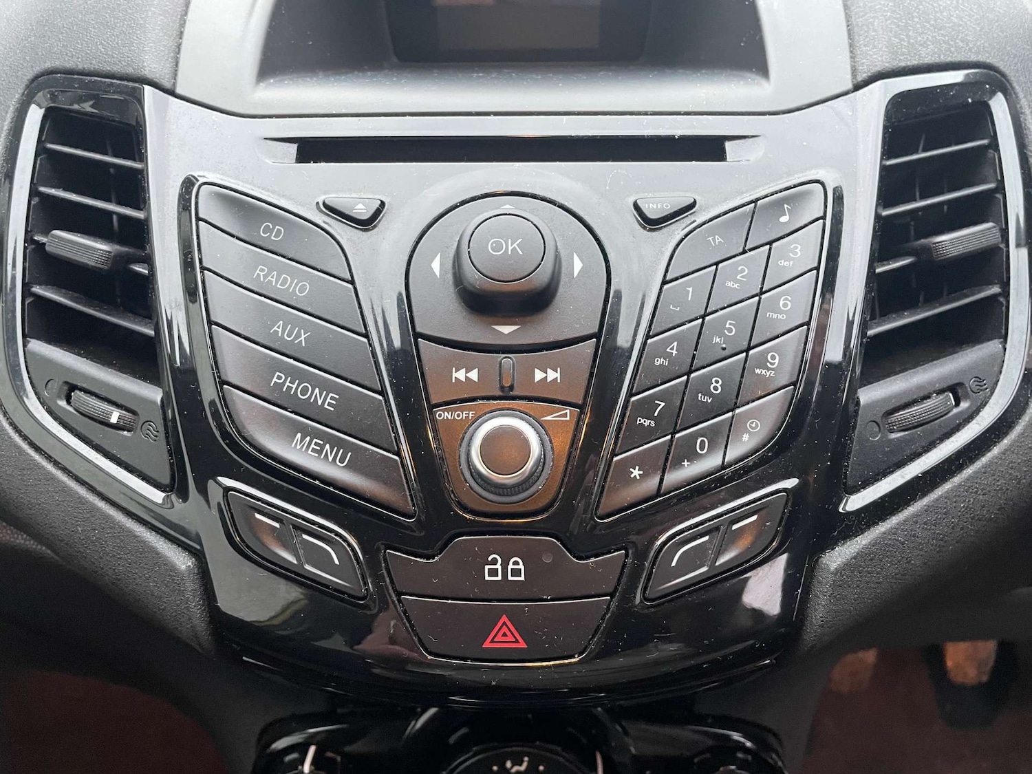 Used Ford Fiesta 2014 for sale - 76983891: Photo 10