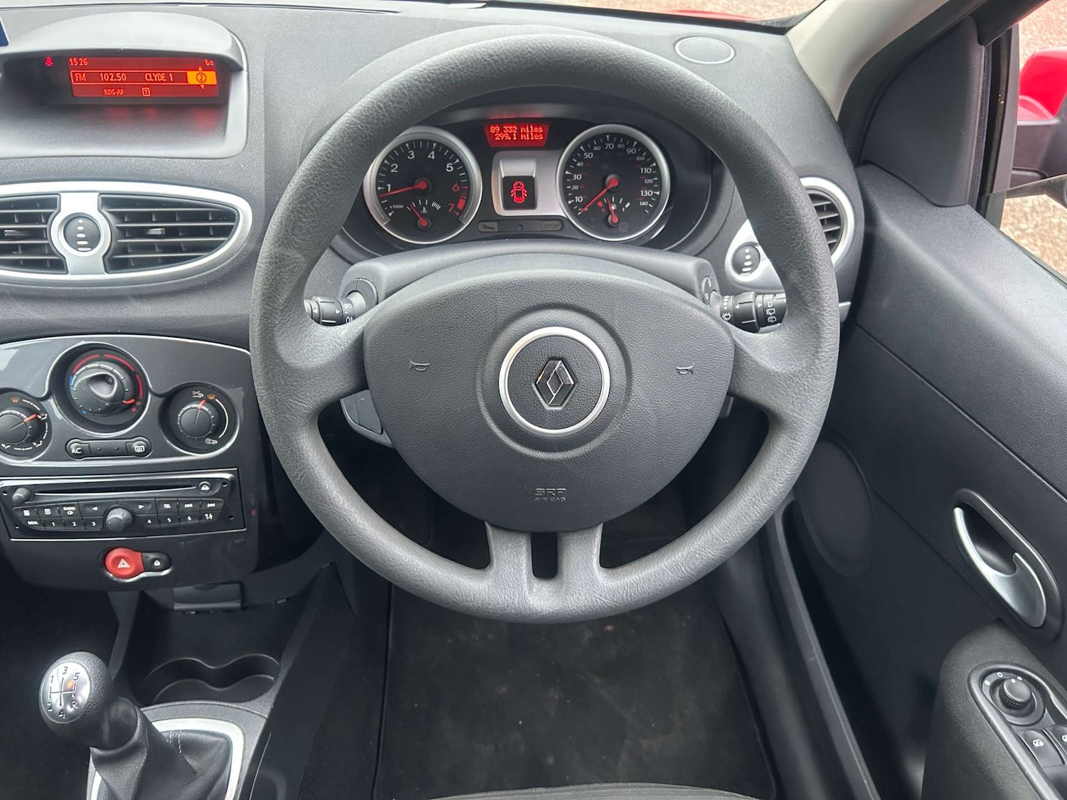 Used Renault Clio 2012 for sale - 77328596: Photo 10