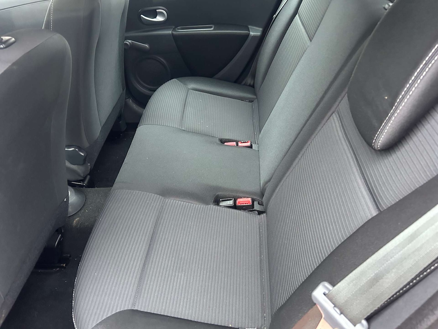 Used Renault Clio 2012 for sale - 77328596: Photo 9