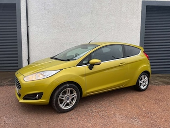 Used Ford Fiesta 2014 for sale - 77125079: Photo