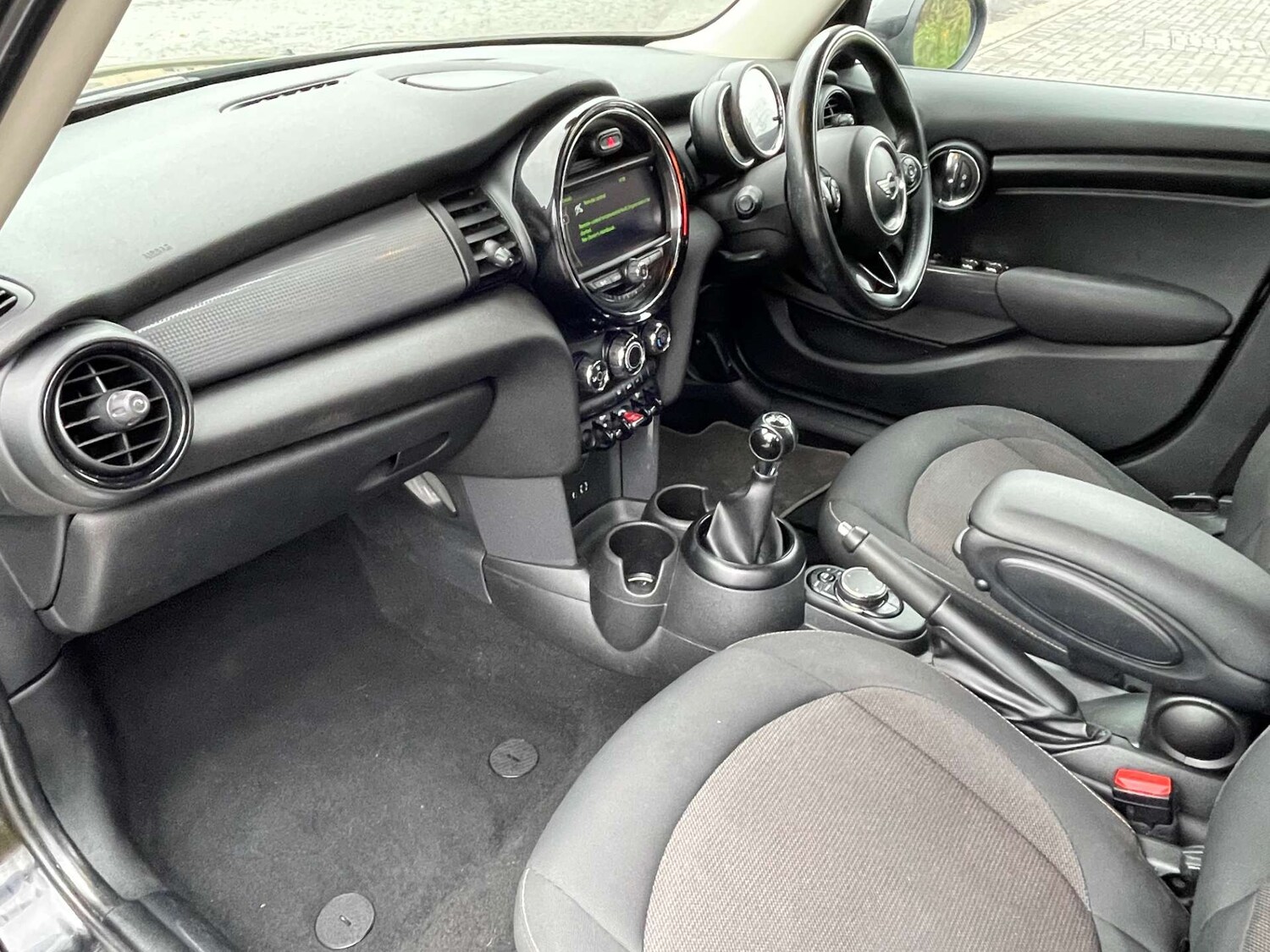 Used MINI Hatch 2017 for sale - 76385789: Photo 13