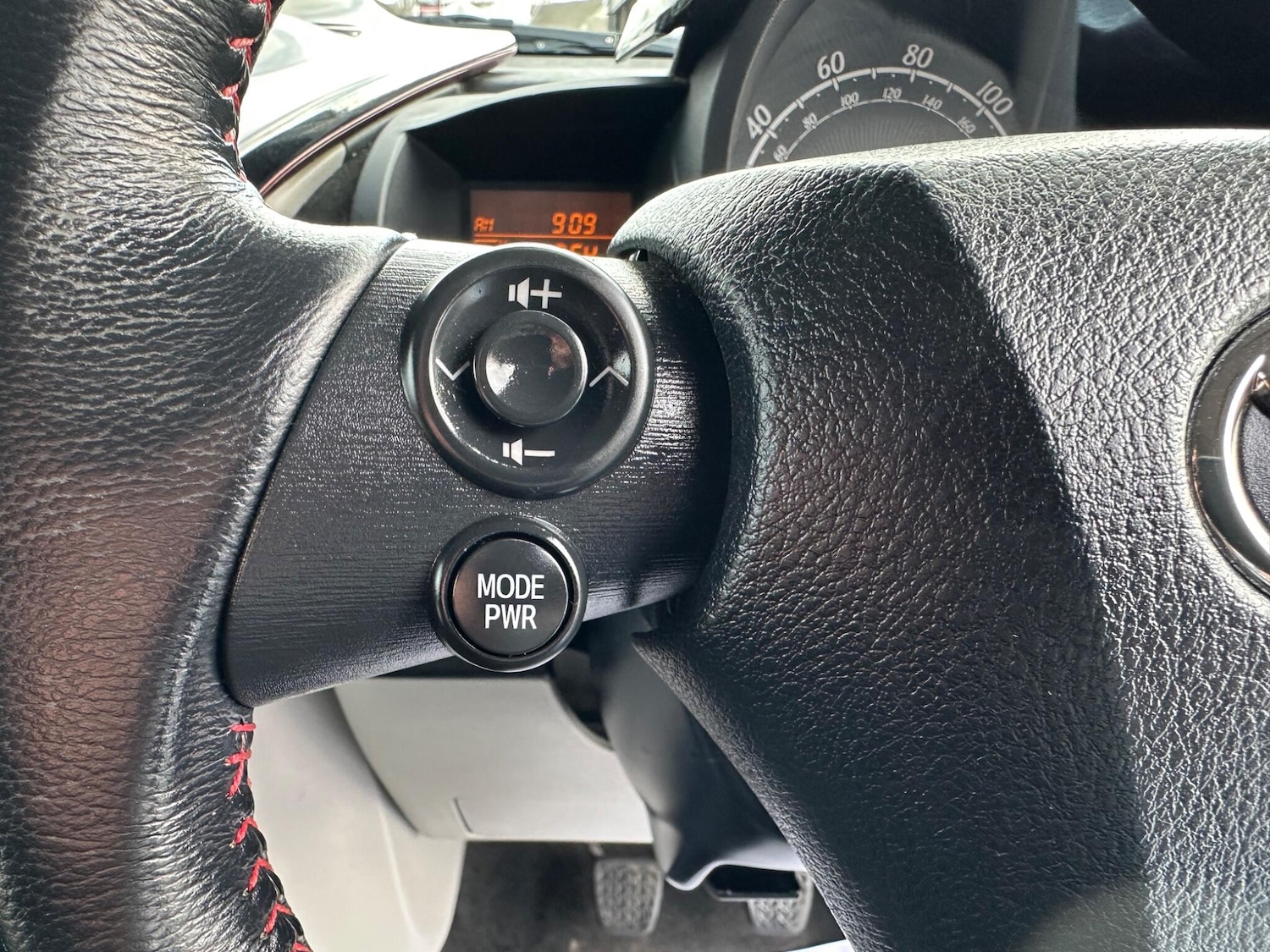 Used Toyota IQ 2011 for sale - 77314959: Photo 14