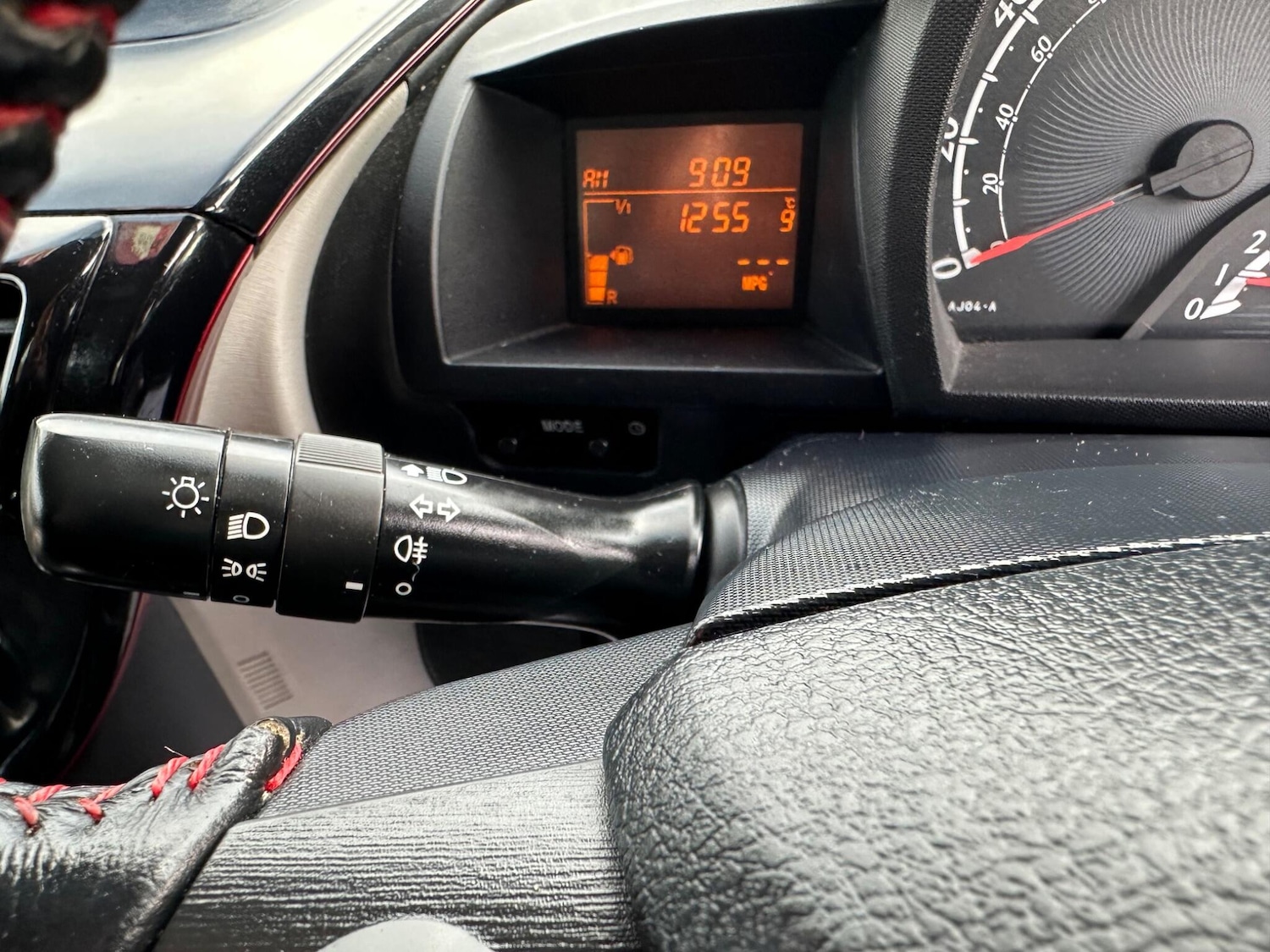 Used Toyota IQ 2011 for sale - 77314959: Photo 24