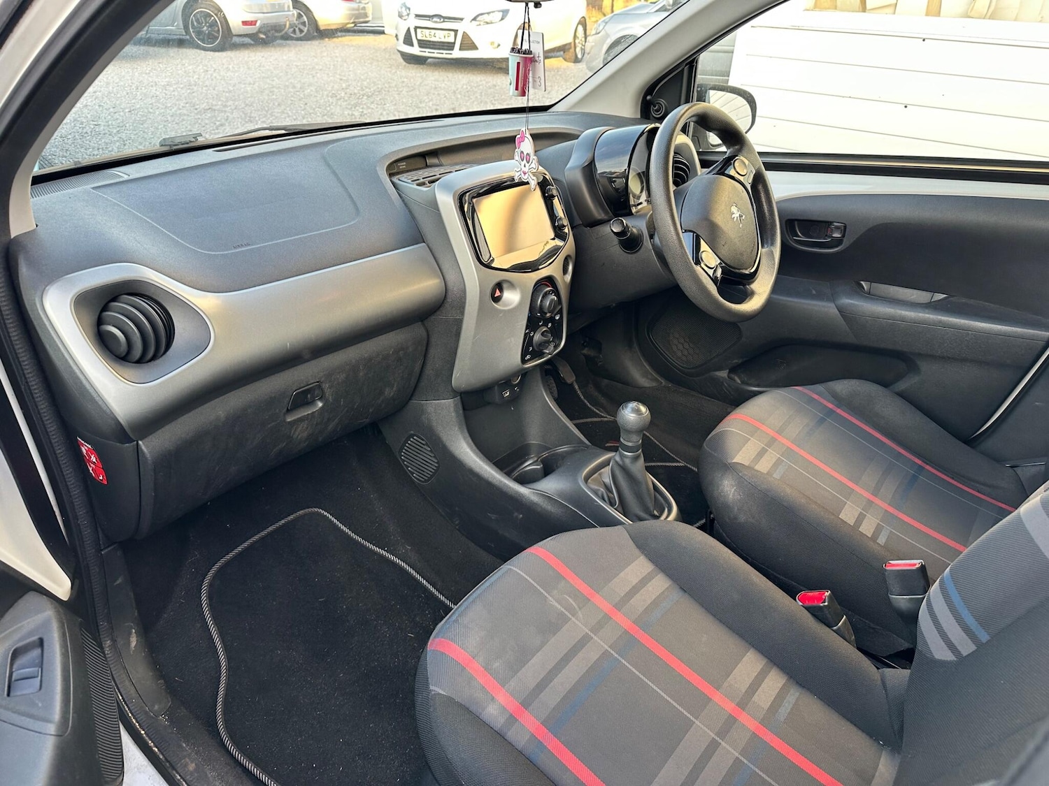 Used Peugeot 108 for sale - 77940646: Photo 4