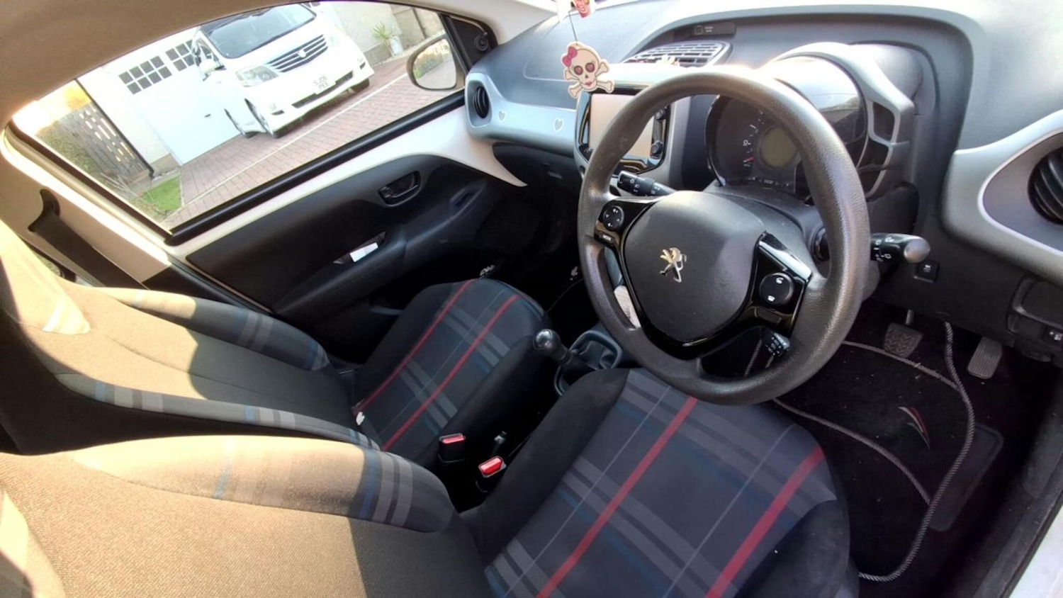 Used Peugeot 108 for sale - 77940646: Photo 5