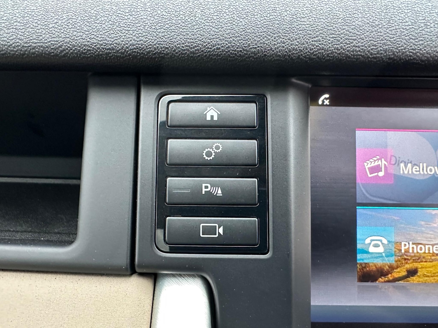 Used Land Rover Discovery Sport 2016 for sale - 77395819: Photo 38