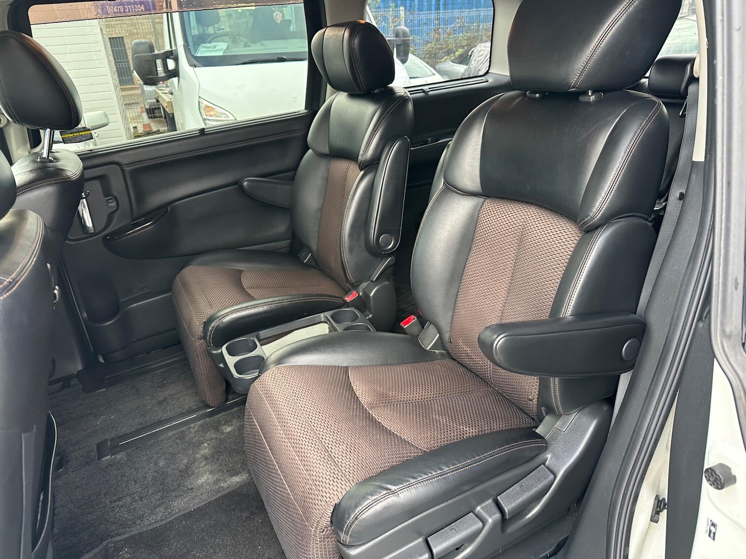 Used Nissan Elgrand for sale - 78115493: Photo 12