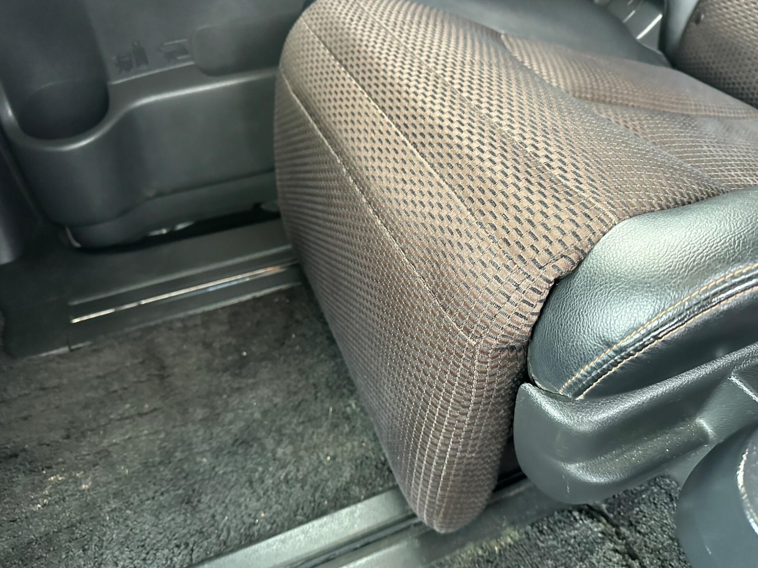 Used Nissan Elgrand for sale - 78115493: Photo 16