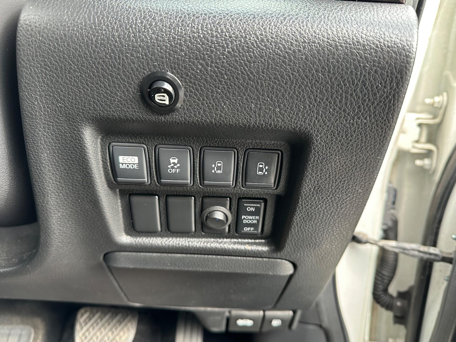 Used Nissan Elgrand for sale - 78115493: Photo 29