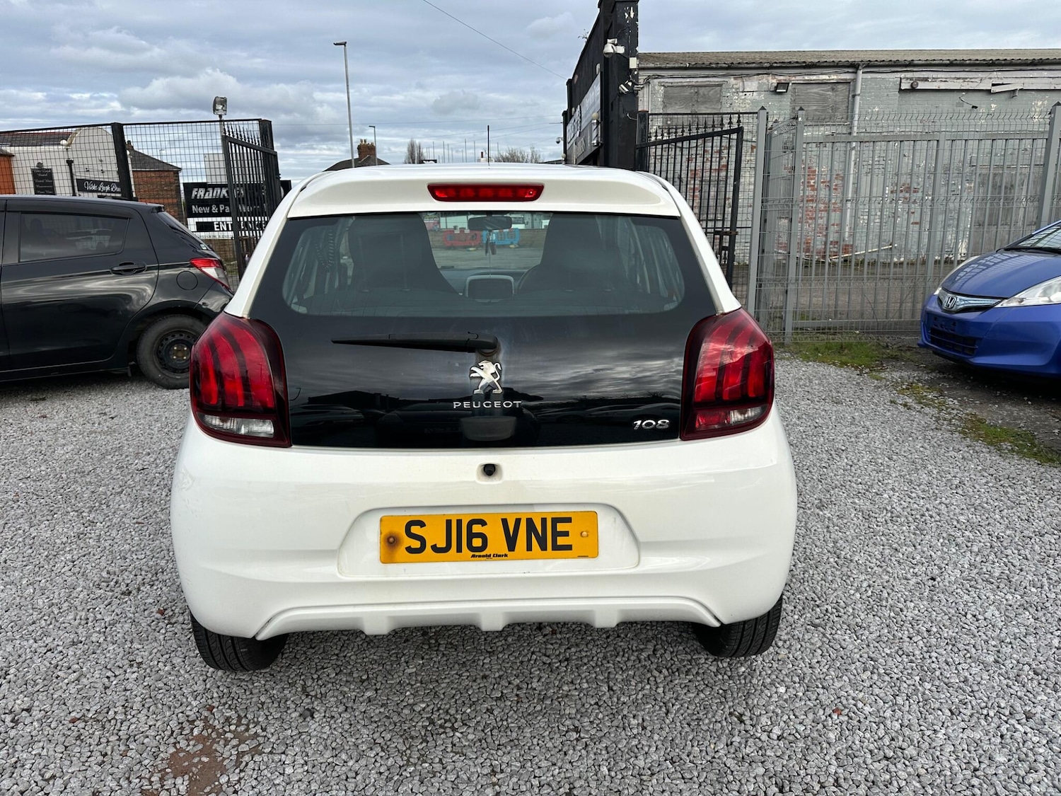 Used Peugeot 108 for sale - 78115732: Photo 11