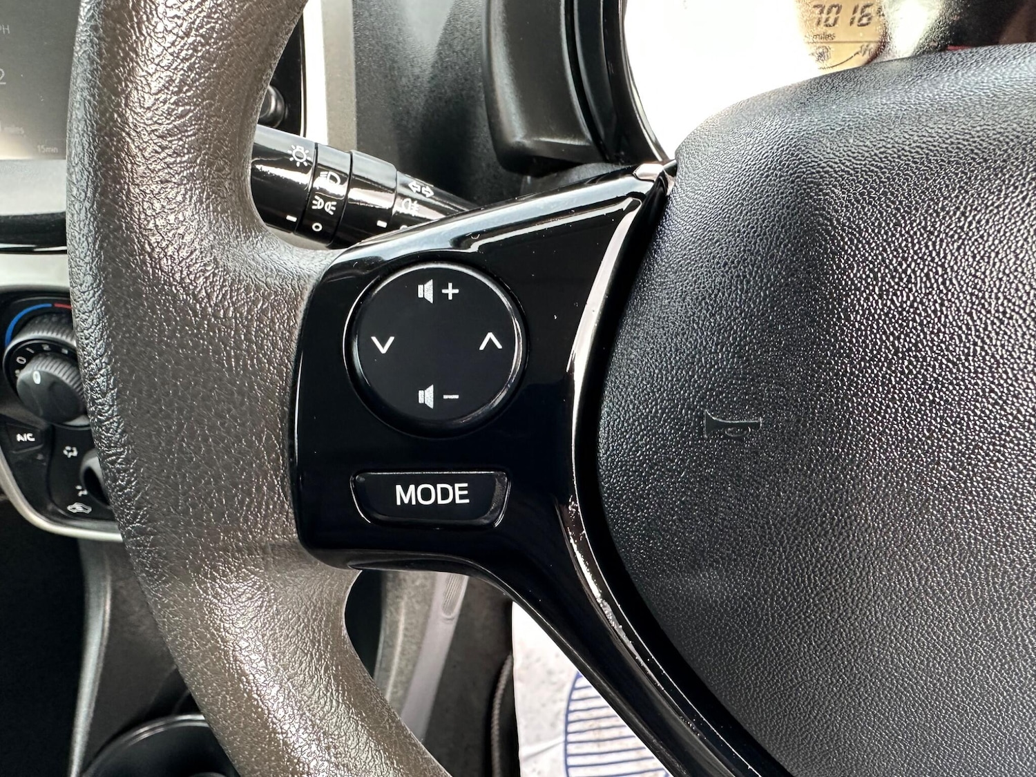 Used Peugeot 108 for sale - 78115732: Photo 26