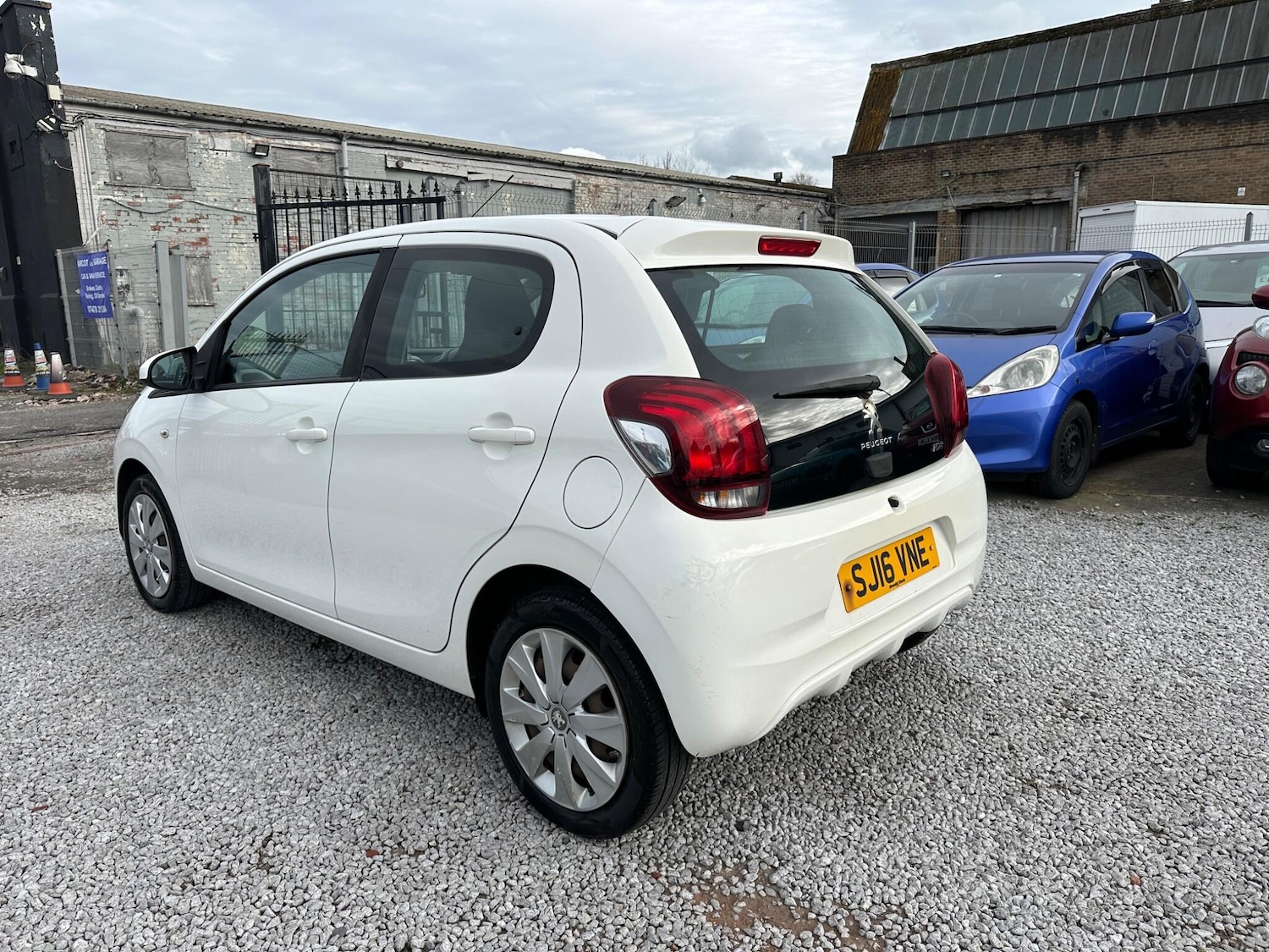 Used Peugeot 108 for sale - 78115732: Photo 4