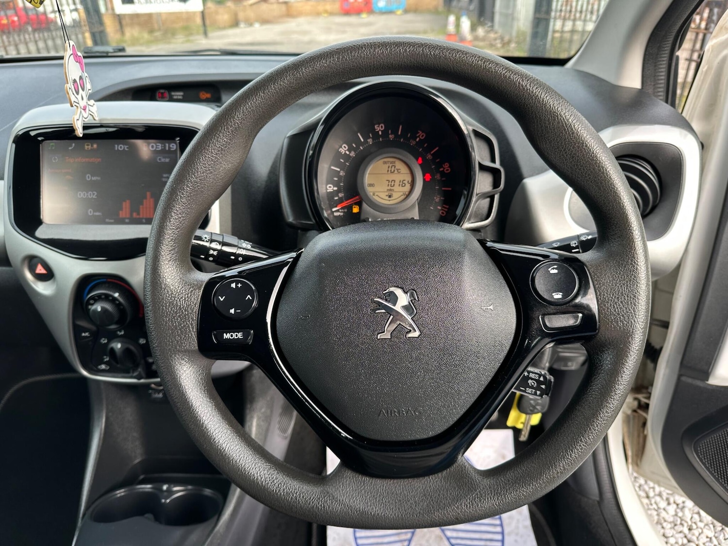 Used Peugeot 108 for sale - 78115732: Photo 40