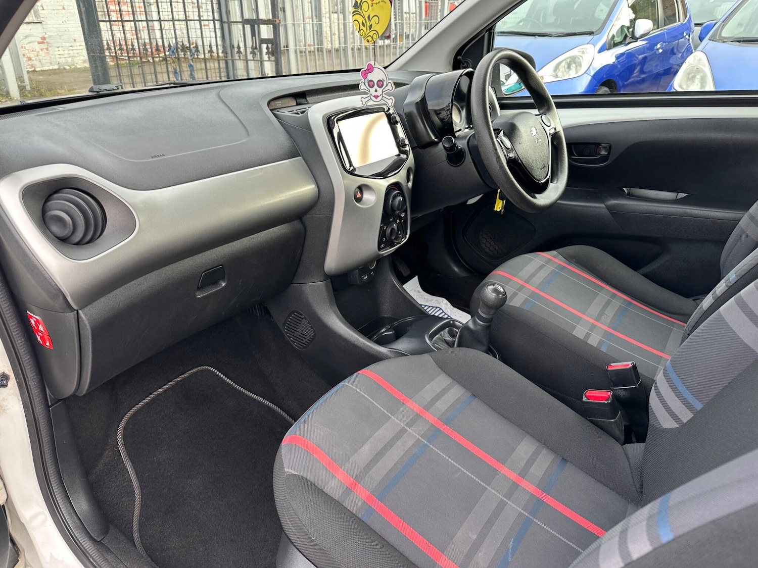 Used Peugeot 108 for sale - 78115732: Photo 42