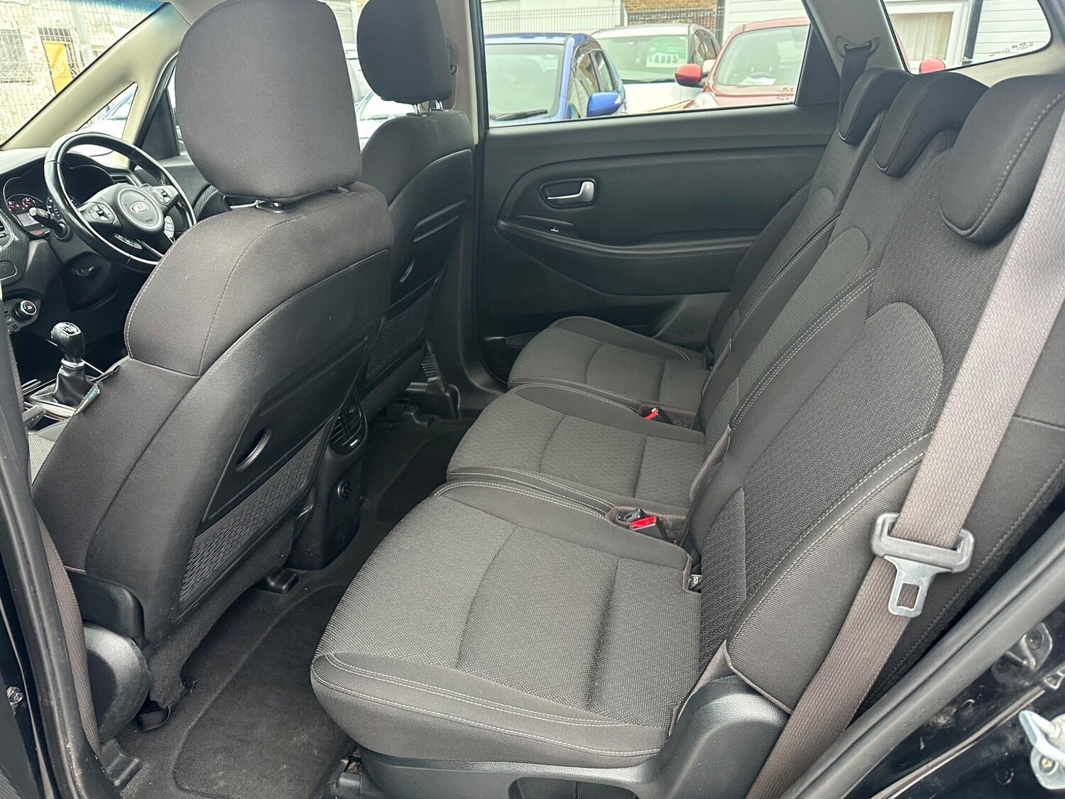 Used Kia Carens for sale - 78116441: Photo 11