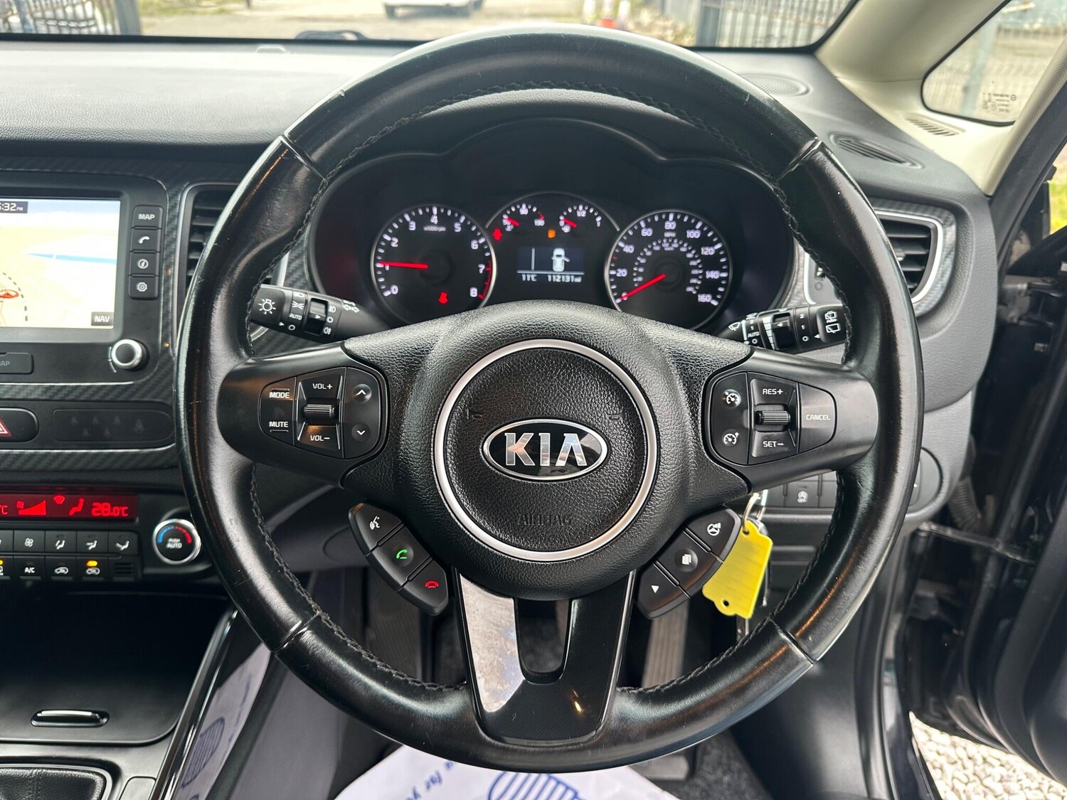 Used Kia Carens for sale - 78116441: Photo 17
