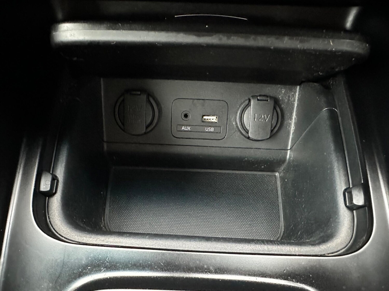 Used Kia Carens for sale - 78116441: Photo 34