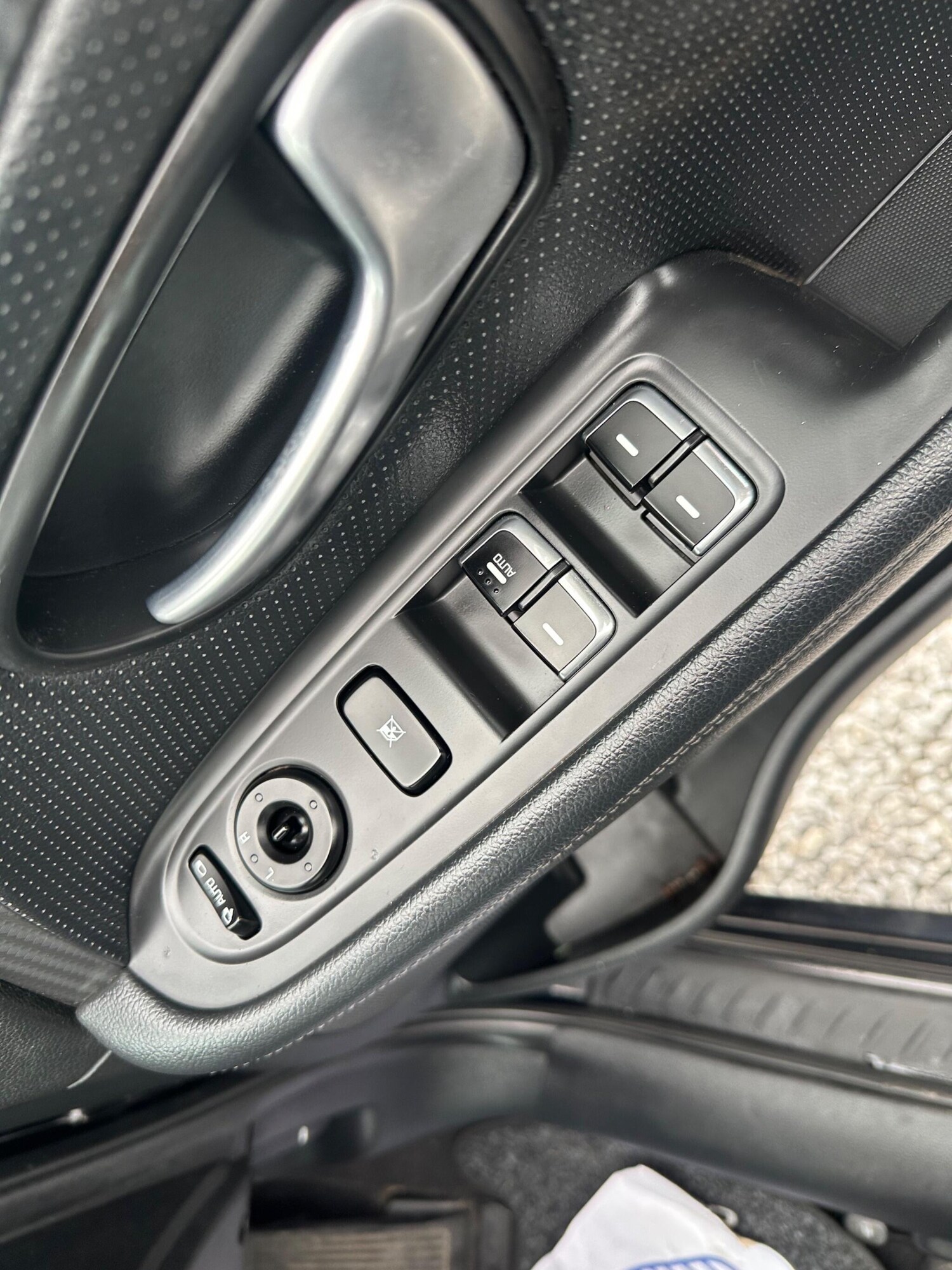 Used Kia Carens for sale - 78116441: Photo 41