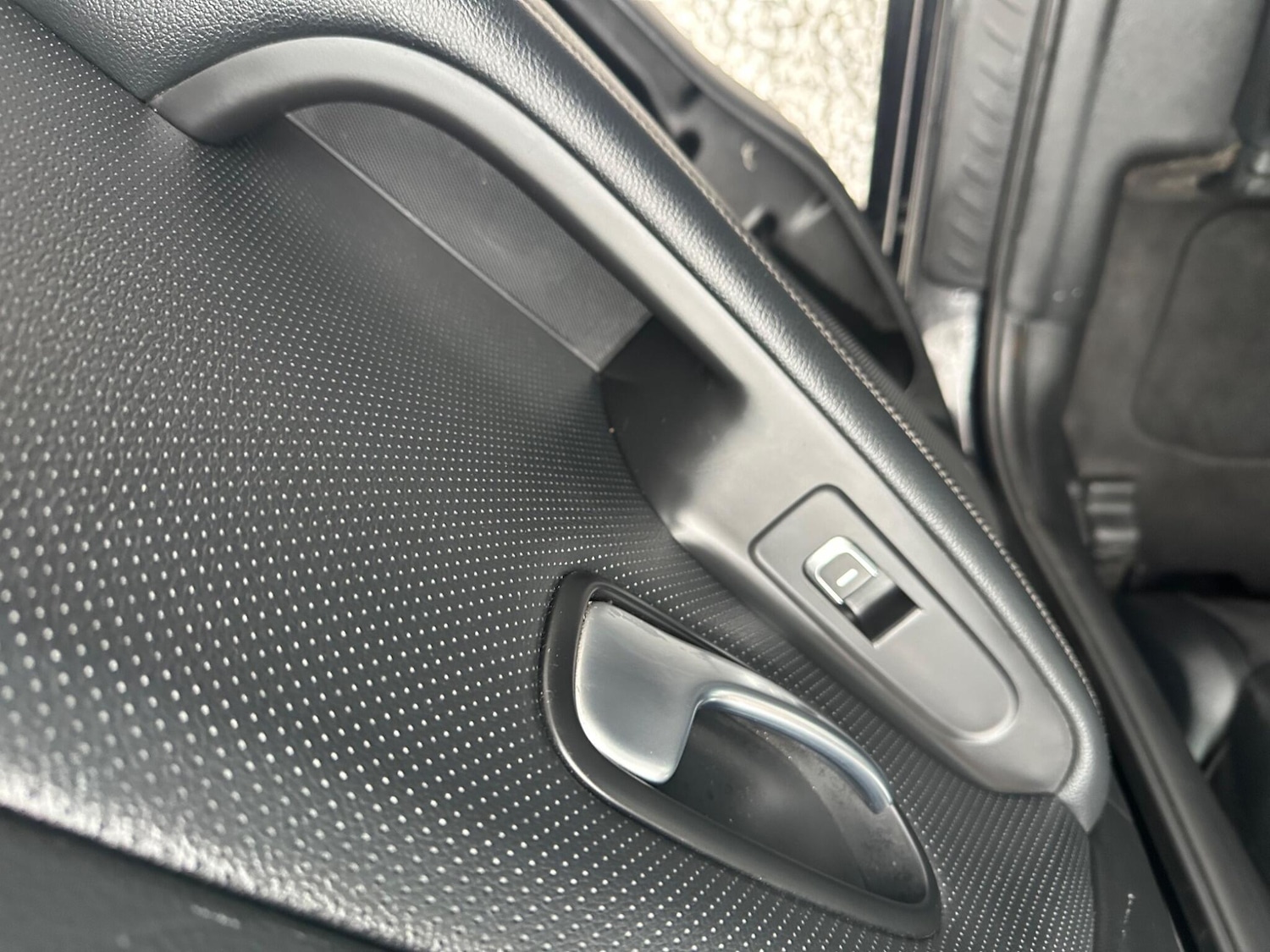 Used Kia Carens for sale - 78116441: Photo 43