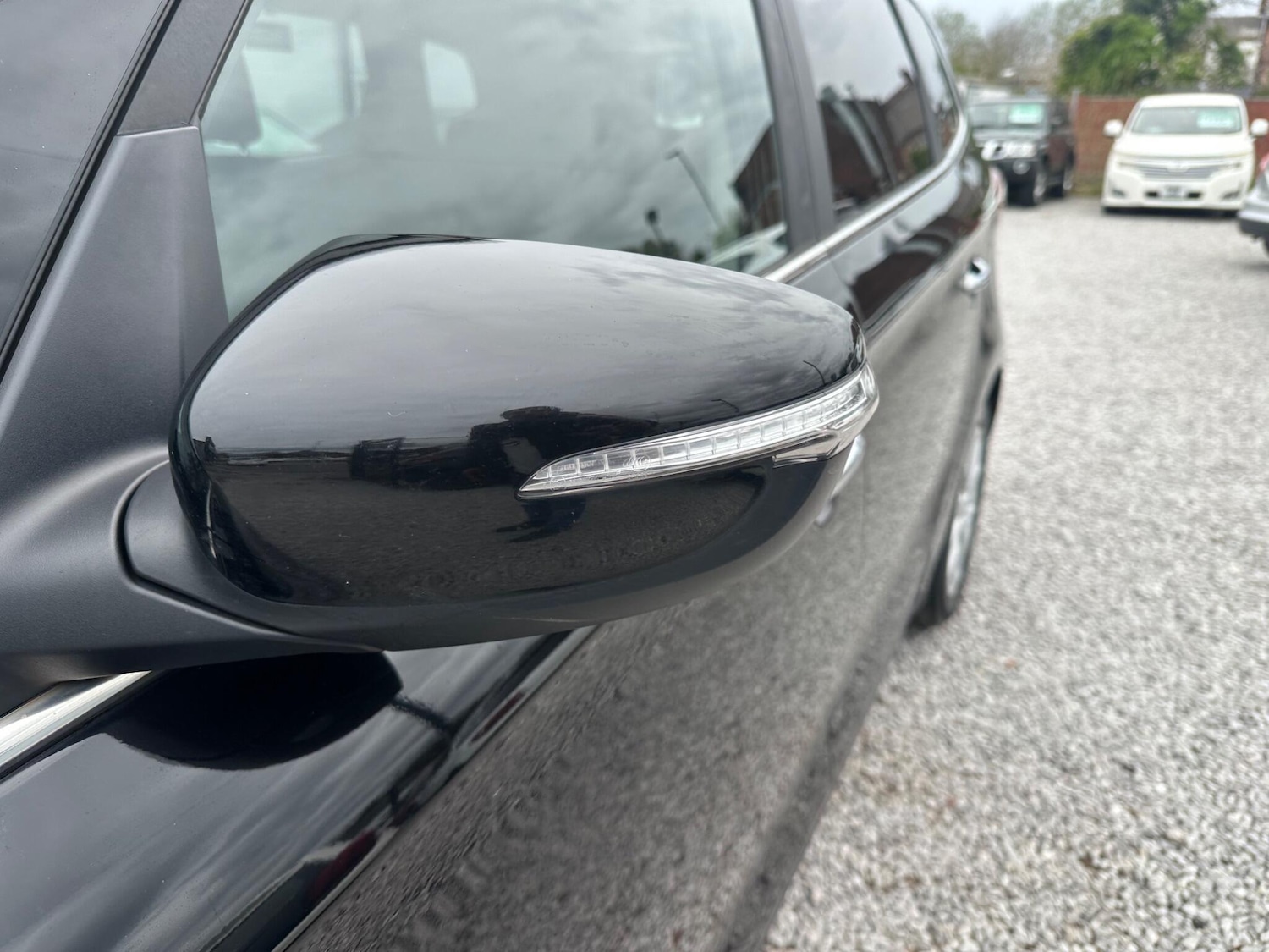 Used Kia Carens for sale - 78116441: Photo 51