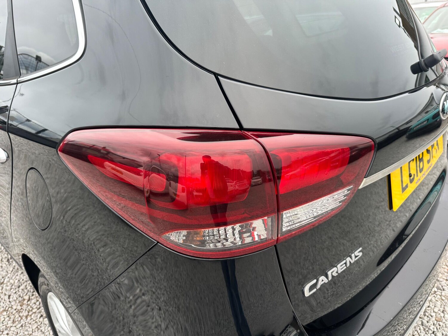 Used Kia Carens for sale - 78116441: Photo 53