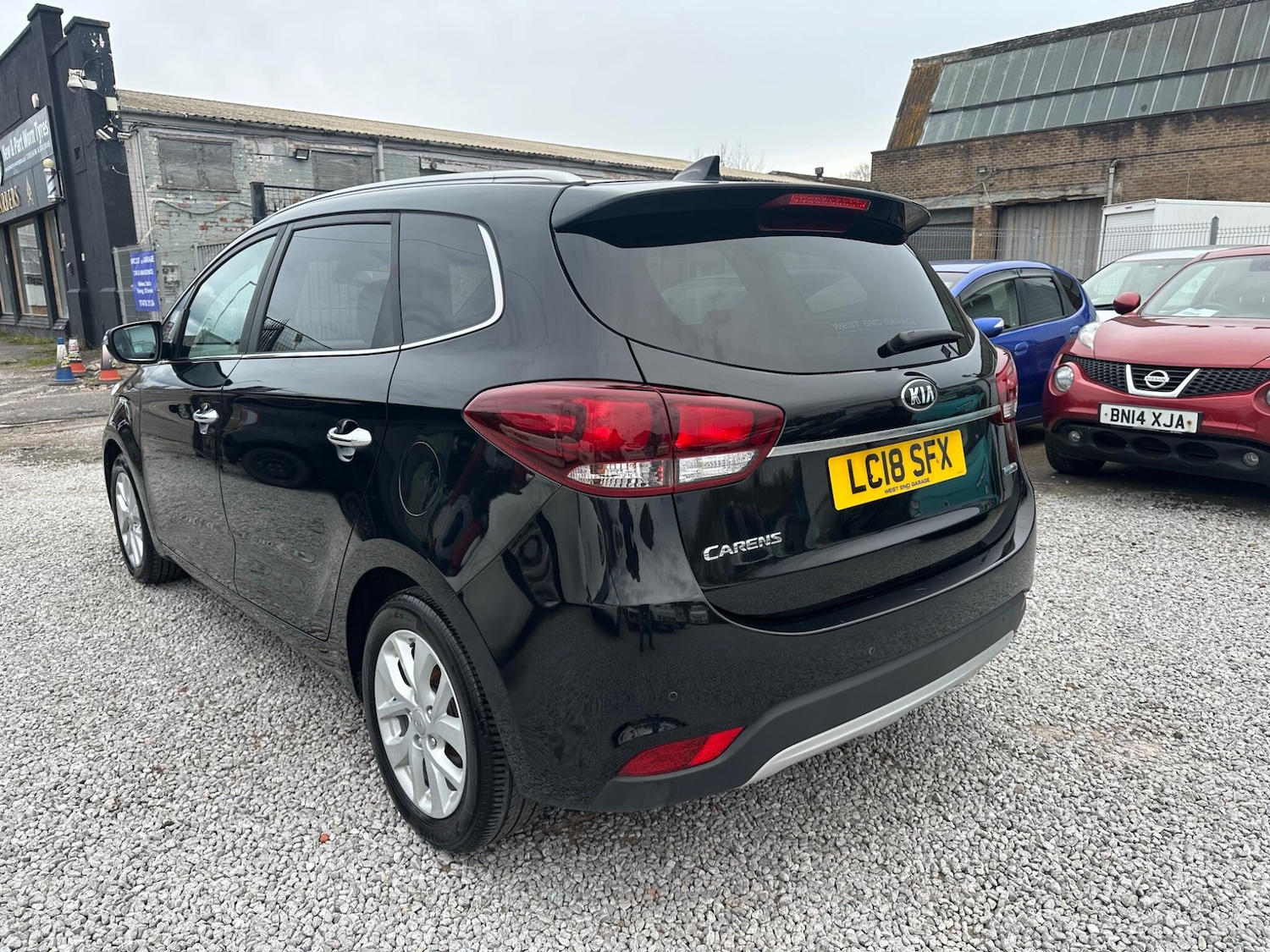 Used Kia Carens for sale - 78116441: Photo 6