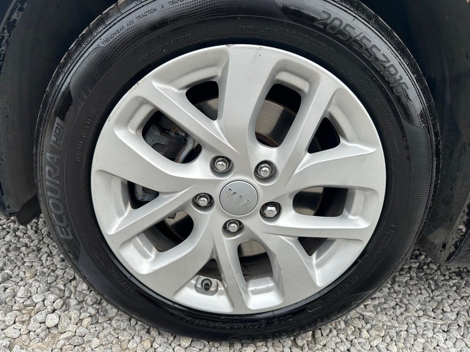 Used Kia Carens for sale - 78116441: Photo 61