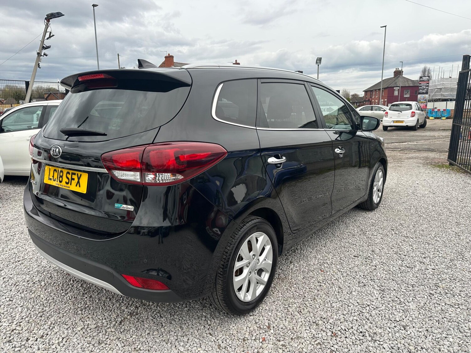 Used Kia Carens for sale - 78116441: Photo 8