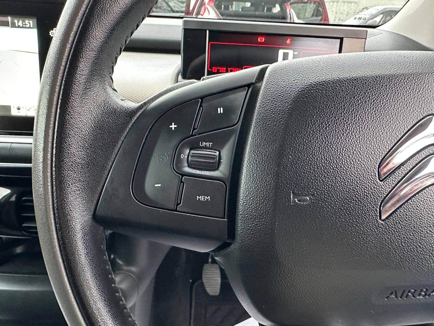 Used Citroen C4 Cactus for sale - 78115064: Photo 15