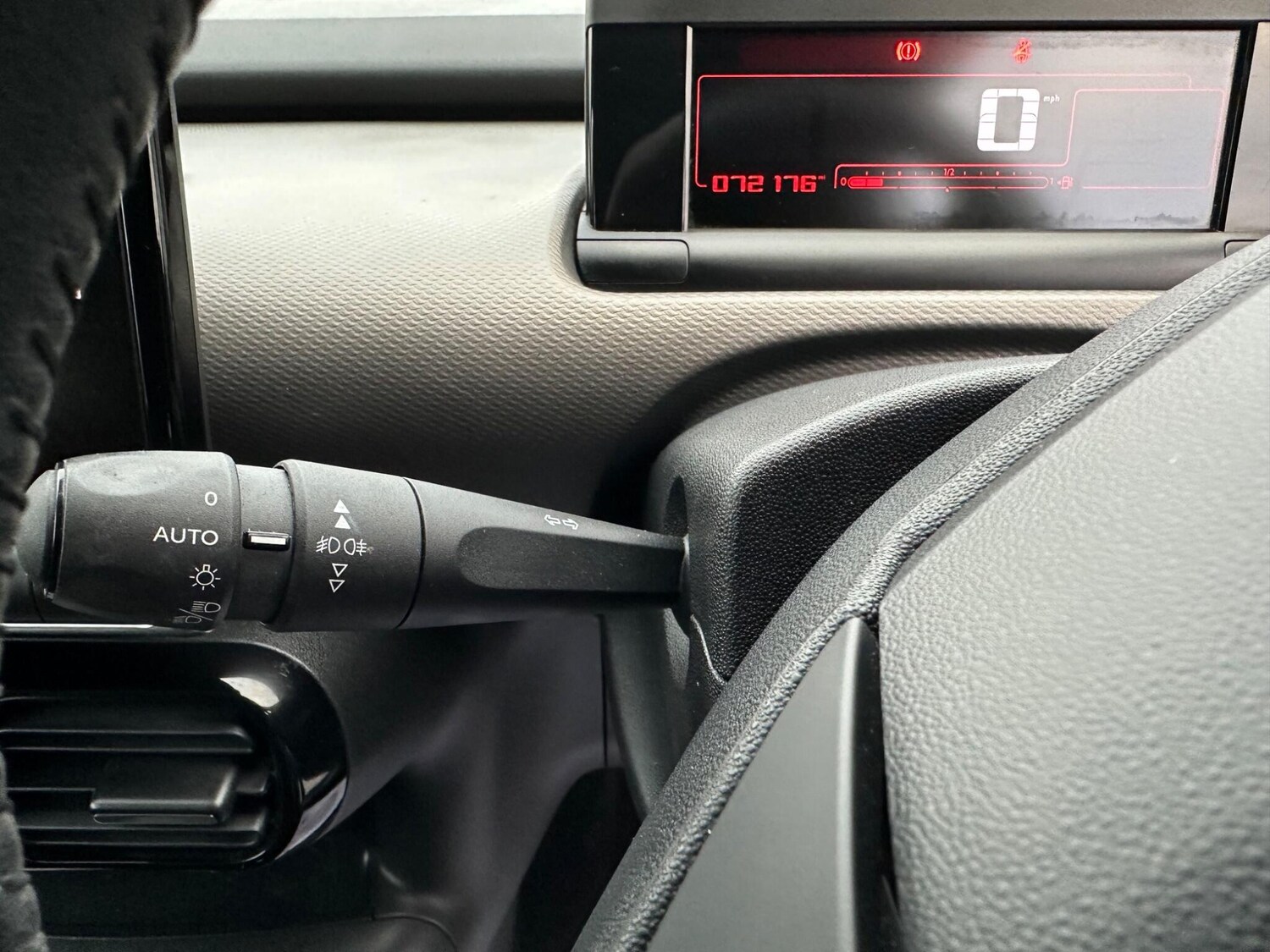 Used Citroen C4 Cactus for sale - 78115064: Photo 18