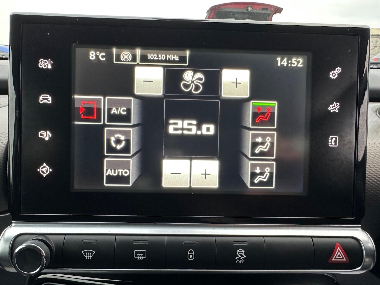 Used Citroen C4 Cactus for sale - 78115064: Photo 25