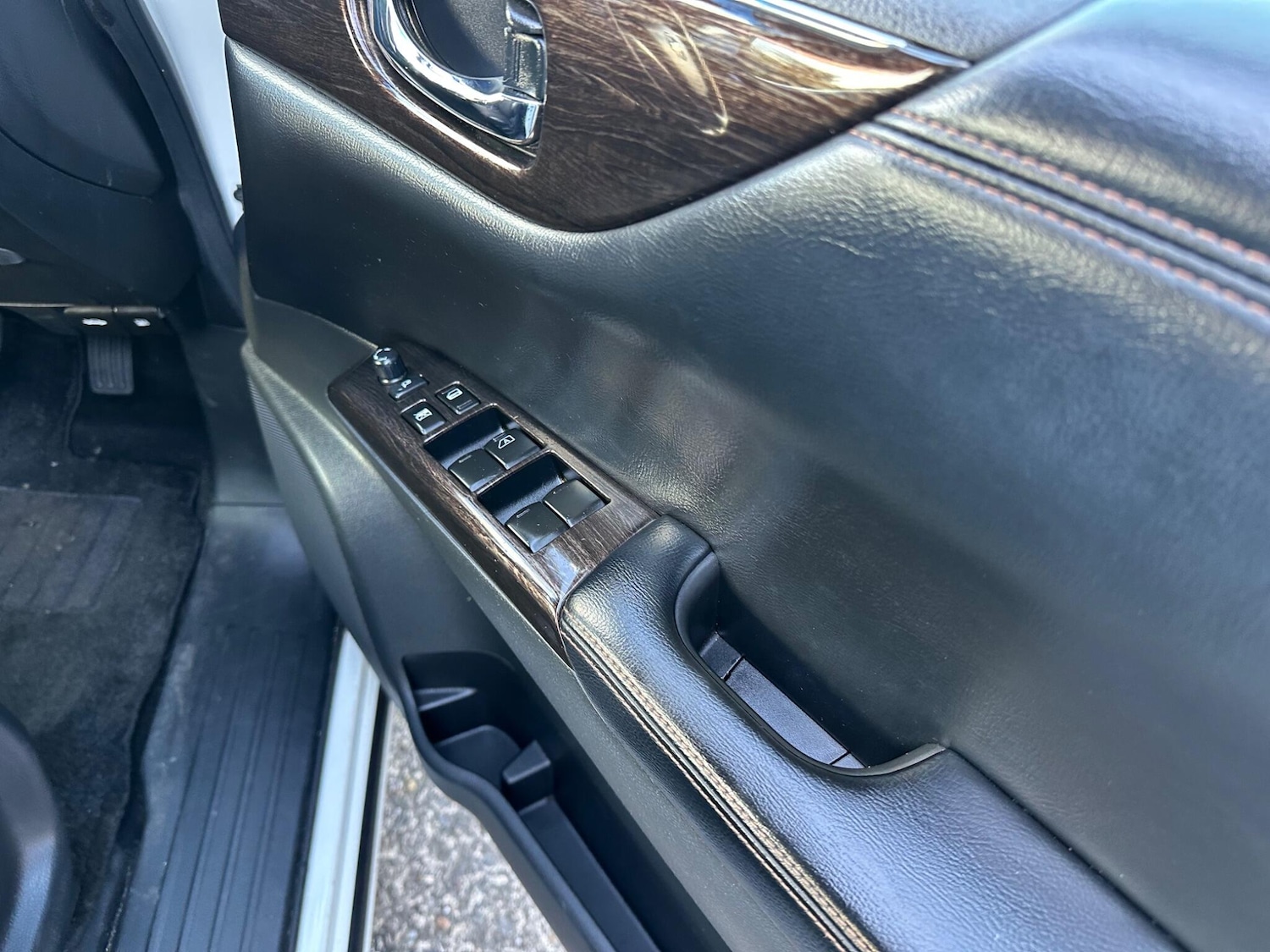 Used Nissan Elgrand 2023 for sale - 76988691: Photo 17