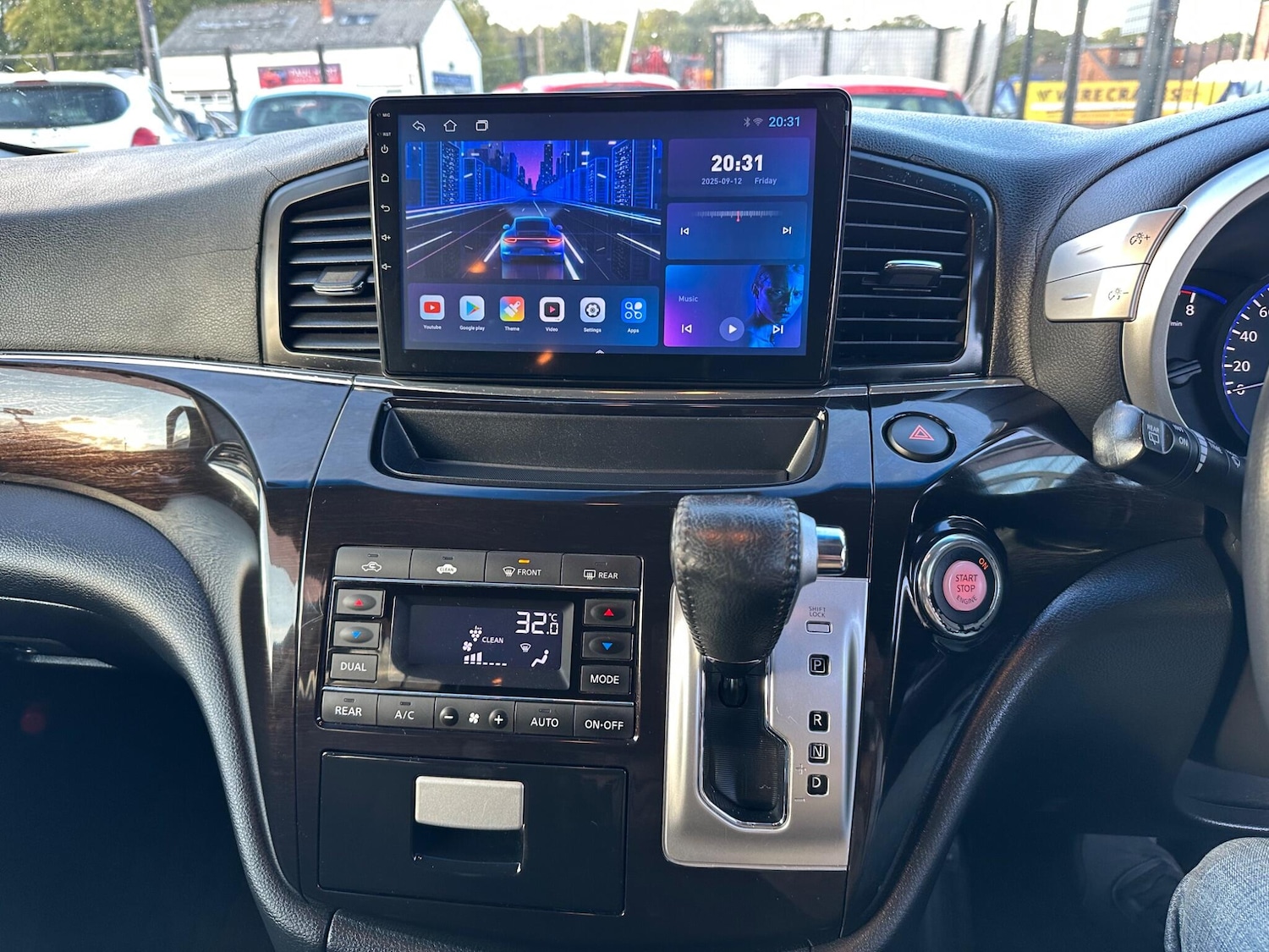 Used Nissan Elgrand 2023 for sale - 76988691: Photo 19