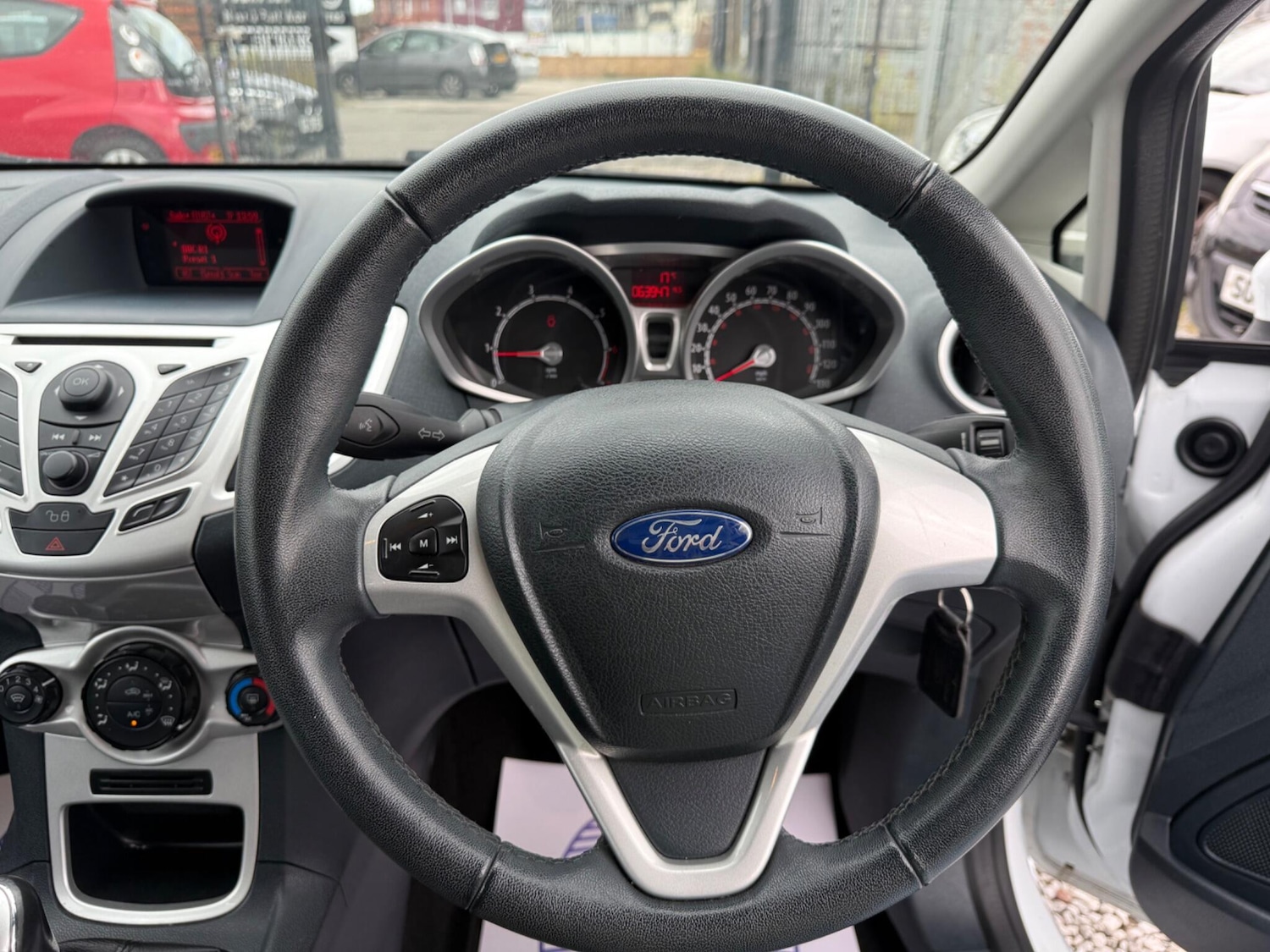 Used Ford Fiesta 2011 for sale - 76137007: Photo 13
